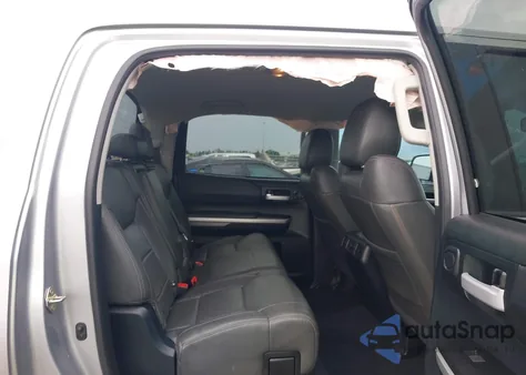 2017 Toyota Tundra Sr5 5.7L V8 from USA, damaged, VIN 5TFDW5F17HX647690